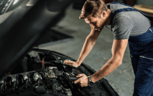 Diagnóstico avanzado de motor en taller mecánico coches